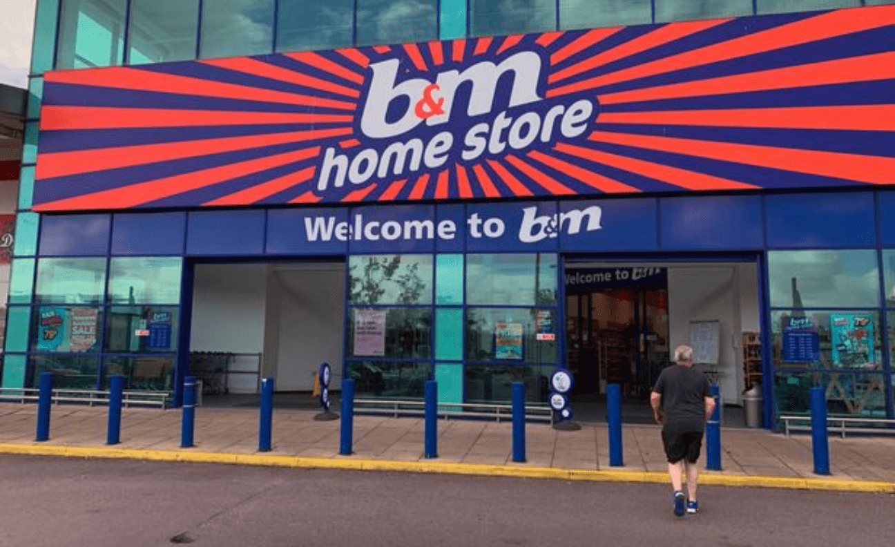 B&M Closing down